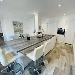 Summer Breeze Apartment, In The Historic Centre Of Apartamento Lagos