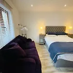 Summer Breeze Apartment, In The Historic Centre Of Lejlighed