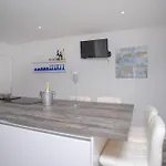 Summer Breeze Apartment, In The Historic Centre Of