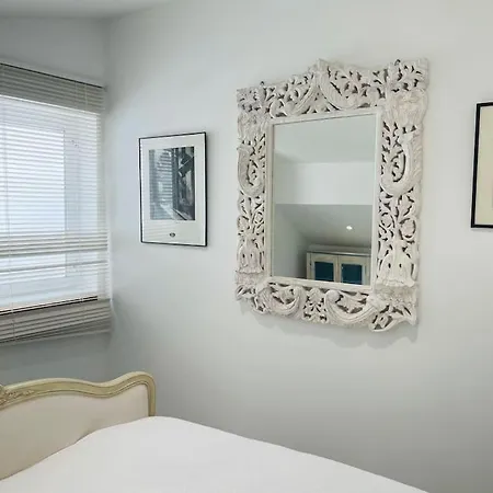 Summer Breeze Apartment, In The Historic Centre Of *