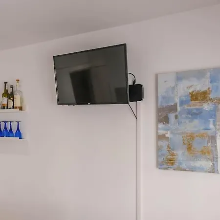 Summer Breeze Apartment, In The Historic Centre Of Apartment