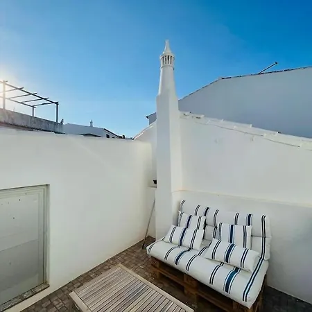 Summer Breeze Apartment, In The Historic Centre Of 公寓