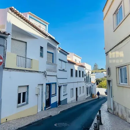 Summer Breeze Apartment, In The Historic Centre Of 公寓