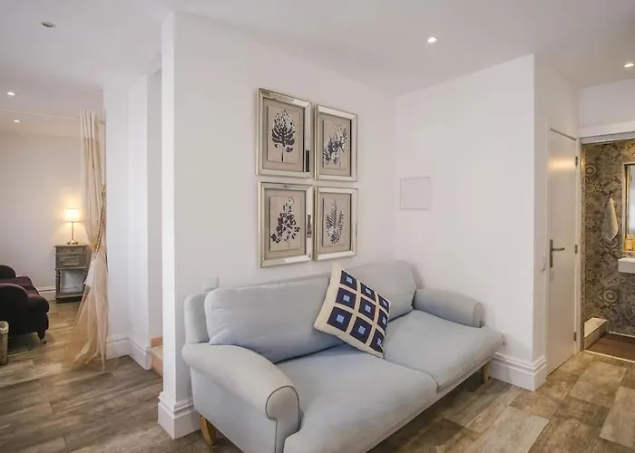 Summer Breeze Apartment, In The Historic Centre Of Lagos
